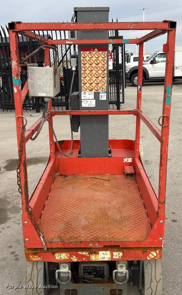 image for item FG2657 2017 Skyjack SJ12 vertical lift