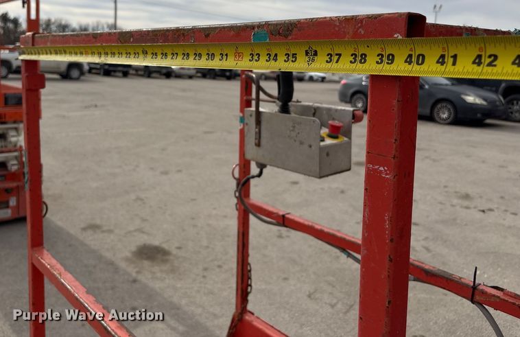 image for item FG2657 2017 Skyjack SJ12 vertical lift