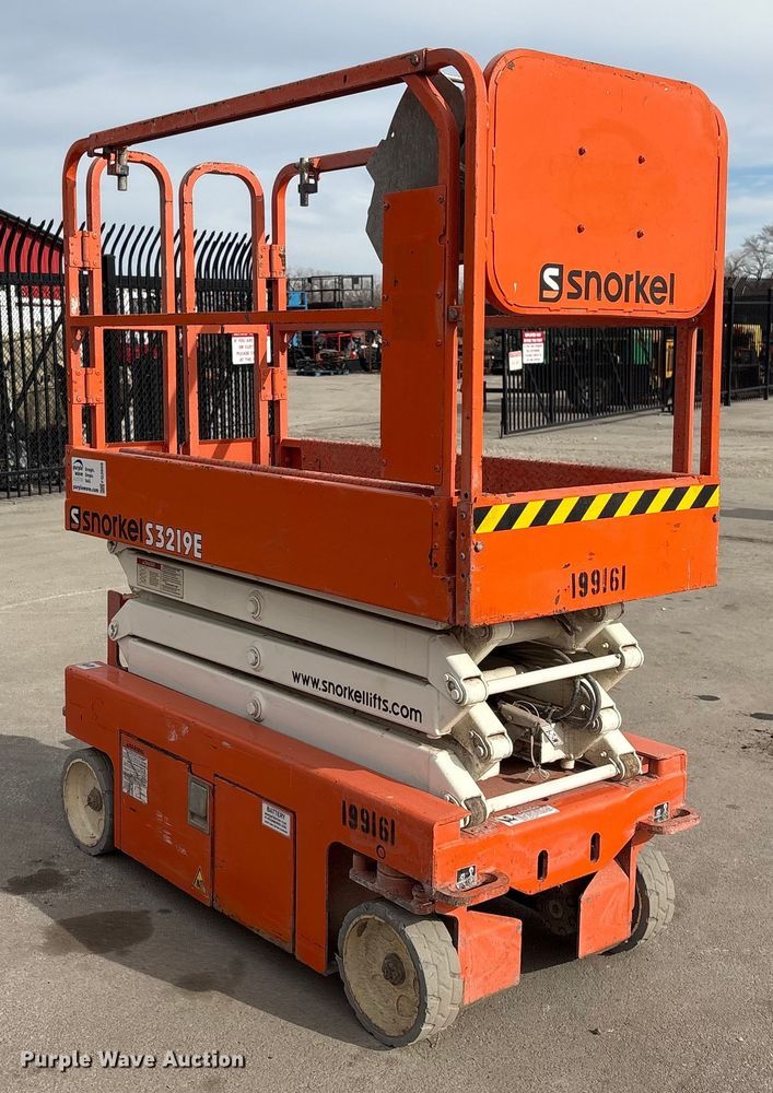 image for item FG2658 2017 Snorkel S3219EANSI scissor lift