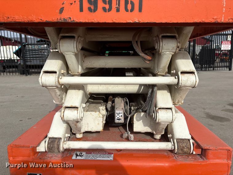 image for item FG2658 2017 Snorkel S3219EANSI scissor lift