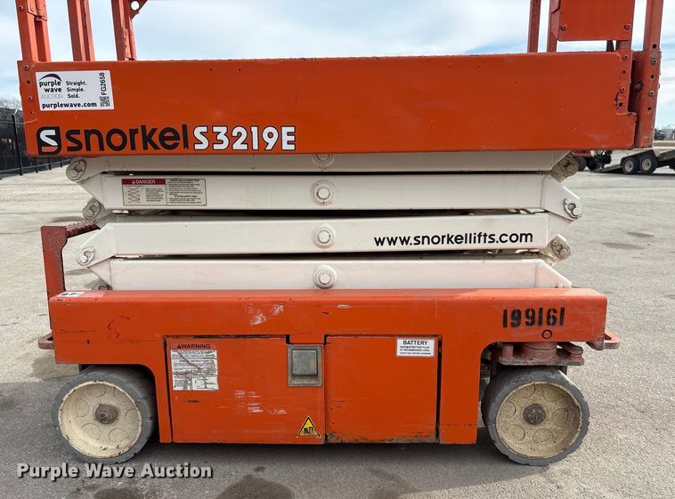 image for item FG2658 2017 Snorkel S3219EANSI scissor lift