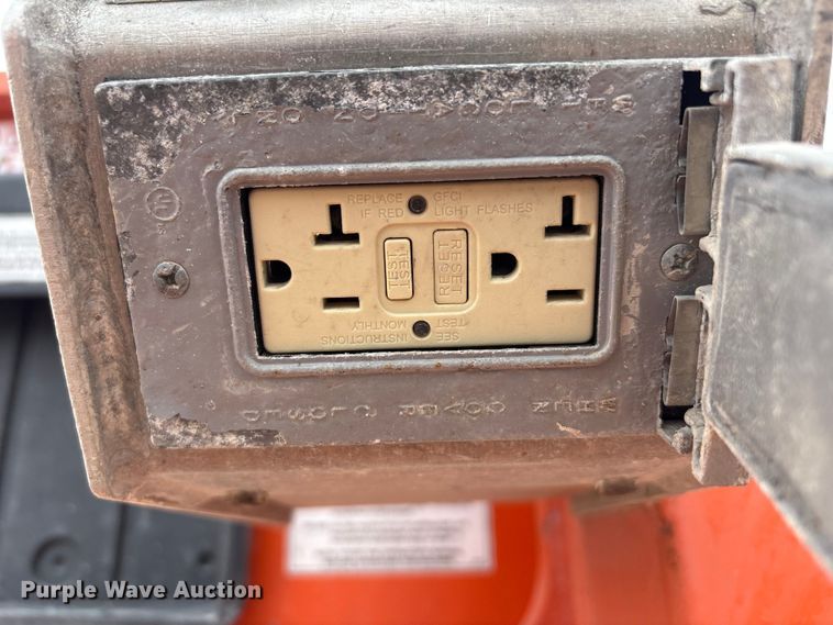 image for item FG2658 2017 Snorkel S3219EANSI scissor lift