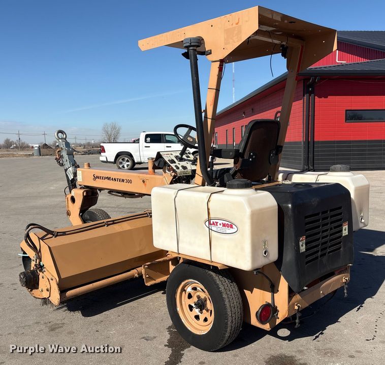 image for item FG2674 Laymor SM300 sweeper