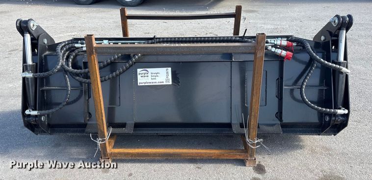 image for item FG2679 2025 Giyi KH72  skid steer four-in-one bucket