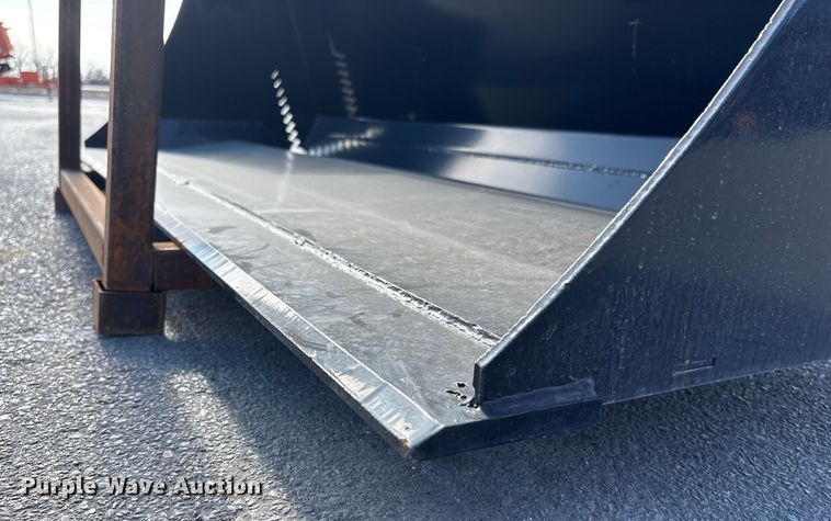 image for item FG2679 2025 Giyi KH72  skid steer four-in-one bucket