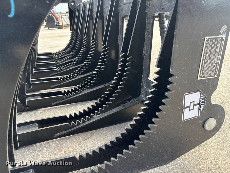 image for item FG2681 2025 Giyi CLG72 skid steer grapple bucket