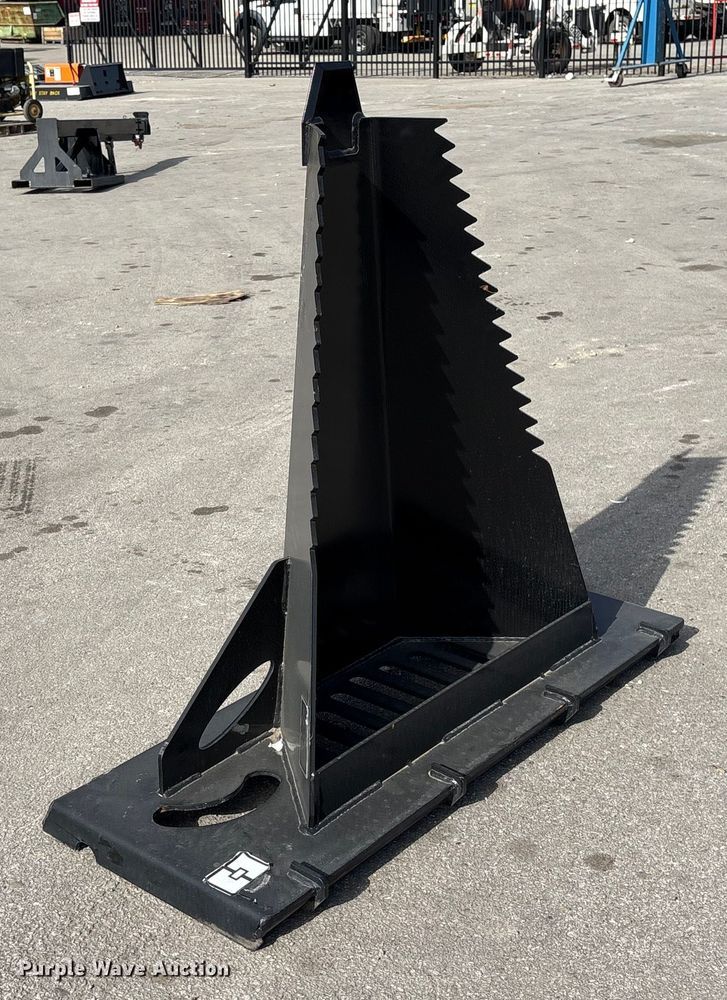 image for item FG2684 2025 Giyi SBW58 Skid steer stump bucket