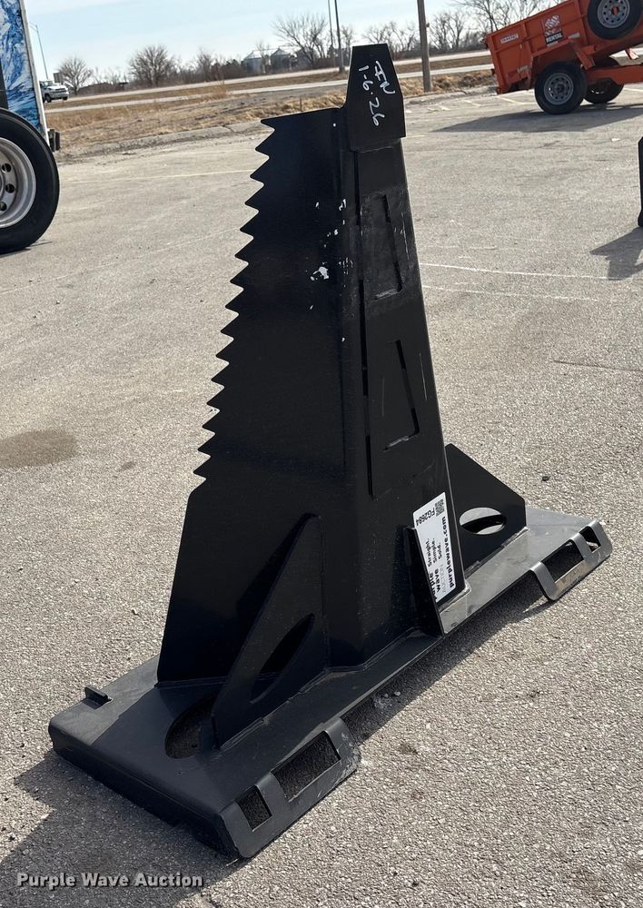 image for item FG2684 2025 Giyi SBW58 Skid steer stump bucket