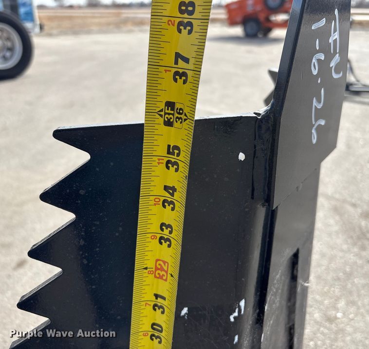 image for item FG2684 2025 Giyi SBW58 Skid steer stump bucket