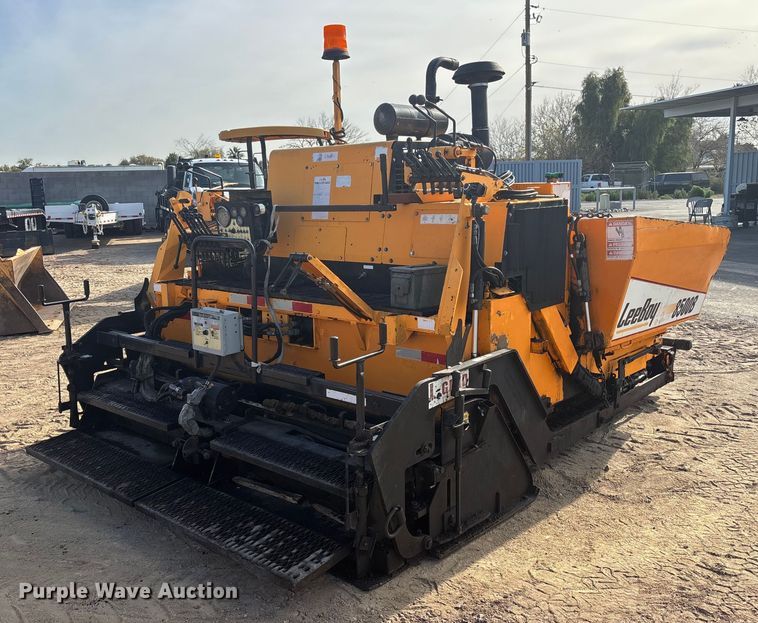 image for item FH7502 2011 Leeboy 8500 B paver