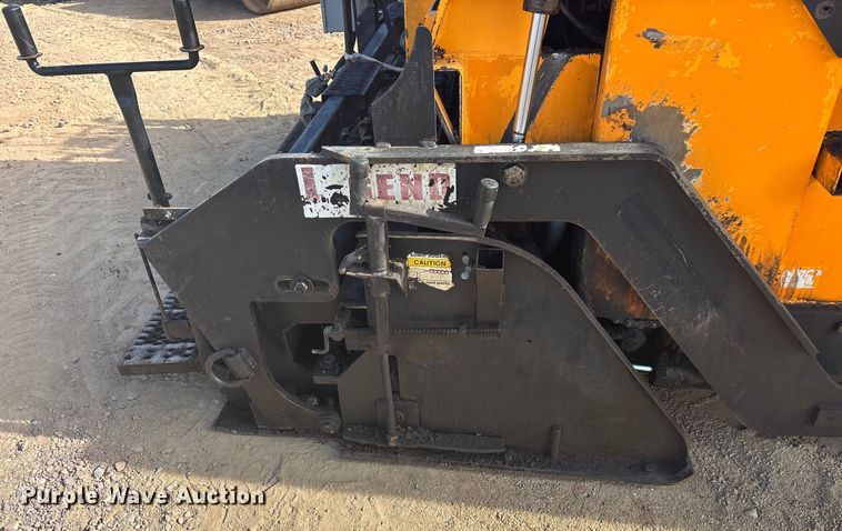 image for item FH7502 2011 Leeboy 8500 B paver