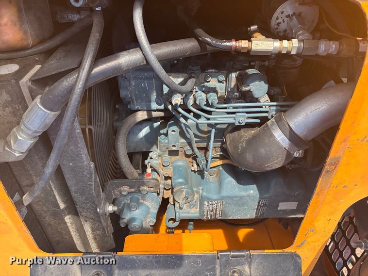 image for item FH7502 2011 Leeboy 8500 B paver