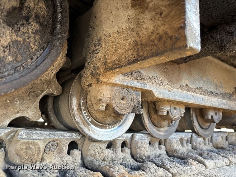 image for item FH7502 2011 Leeboy 8500 B paver