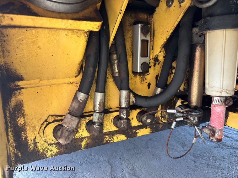 image for item FH7503 2006 Dynapac CC122 double drum vibratory roller