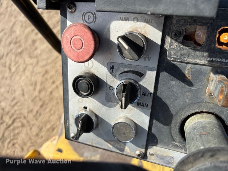 image for item FH7503 2006 Dynapac CC122 double drum vibratory roller