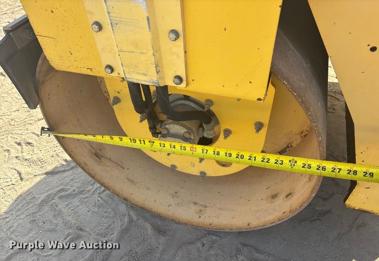 image for item FH7503 2006 Dynapac CC122 double drum vibratory roller