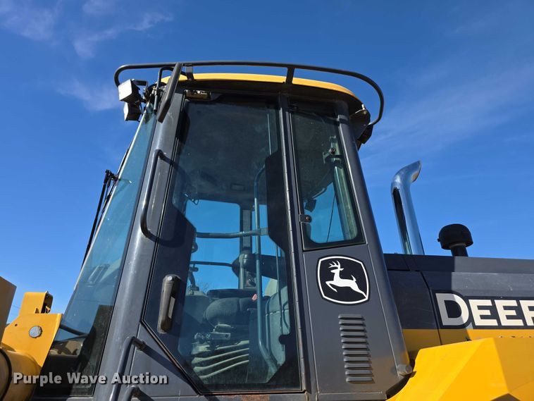 image for item FI0775 2015 John Deere 544K high lift wheel loader