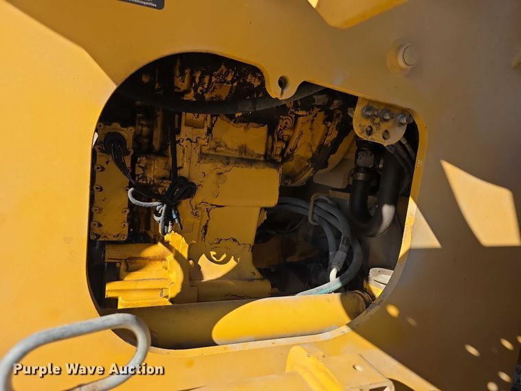 image for item FI0775 2015 John Deere 544K high lift wheel loader