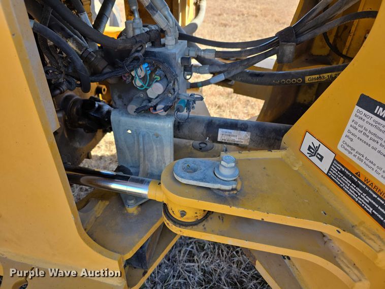 image for item FI0775 2015 John Deere 544K high lift wheel loader