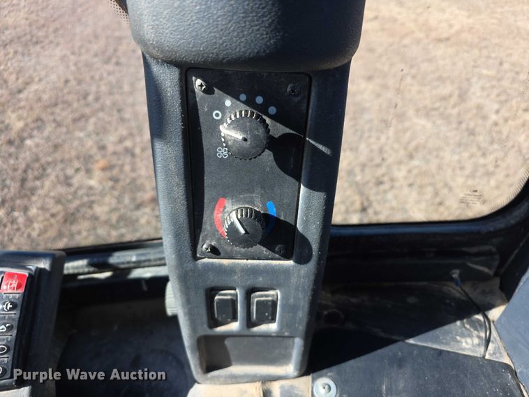 image for item FI0775 2015 John Deere 544K high lift wheel loader