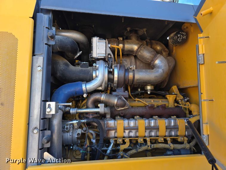 image for item FI0775 2015 John Deere 544K high lift wheel loader