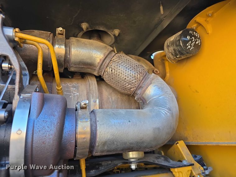 image for item FI0775 2015 John Deere 544K high lift wheel loader