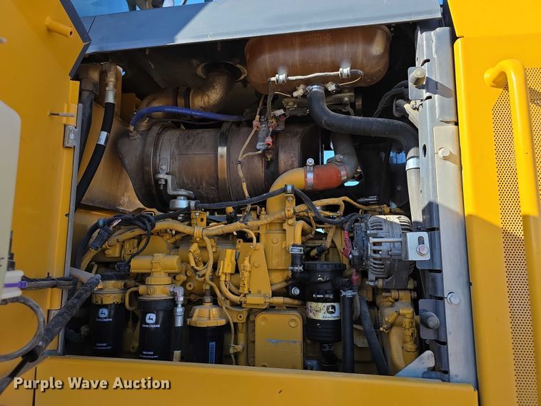 image for item FI0775 2015 John Deere 544K high lift wheel loader