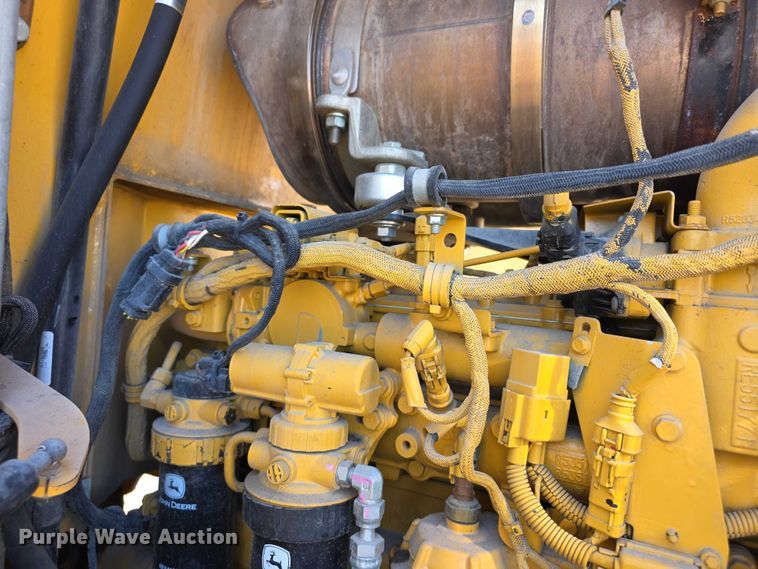 image for item FI0775 2015 John Deere 544K high lift wheel loader