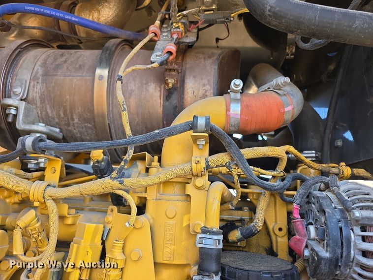 image for item FI0775 2015 John Deere 544K high lift wheel loader