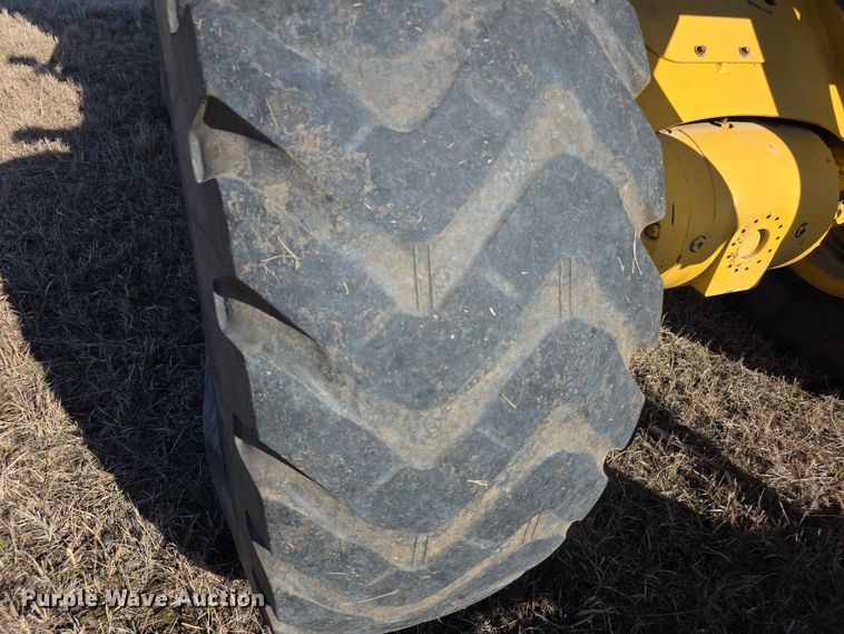image for item FI0775 2015 John Deere 544K high lift wheel loader