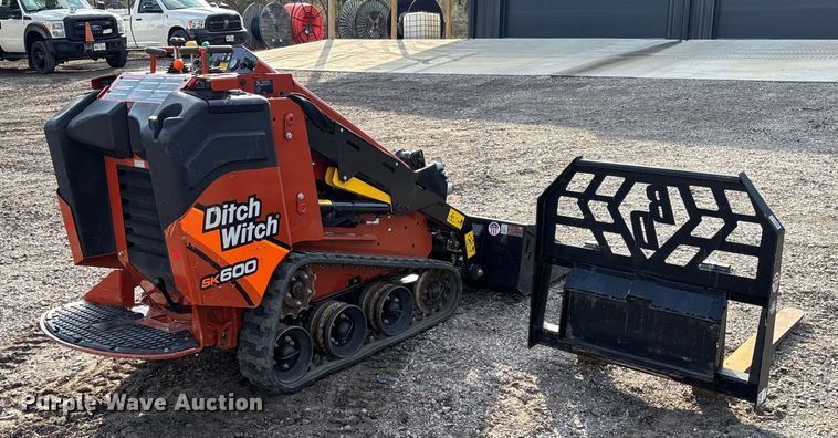 image for item FI1647 2023 Ditch Witch SK600 compact utility loader