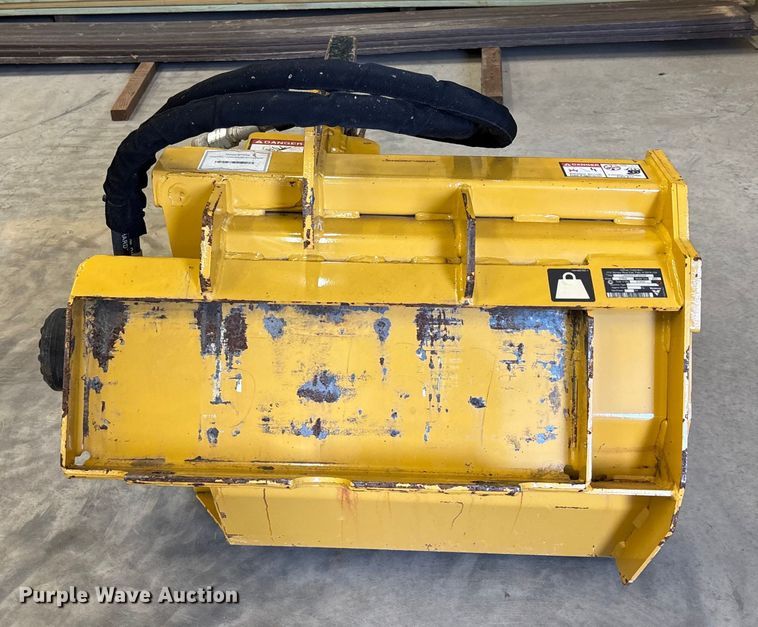 image for item FI1649 2023 Vermeer STR48 compact utility loader trencher