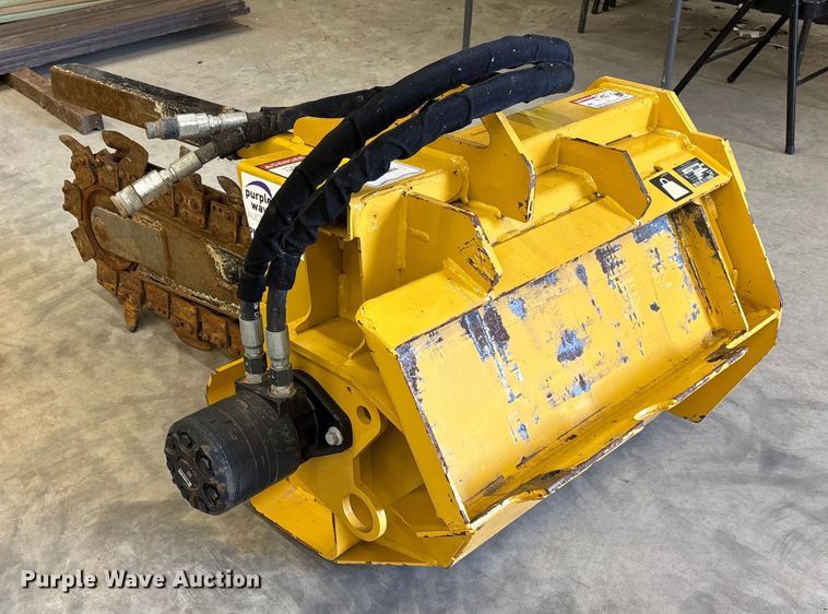 image for item FI1649 2023 Vermeer STR48 compact utility loader trencher