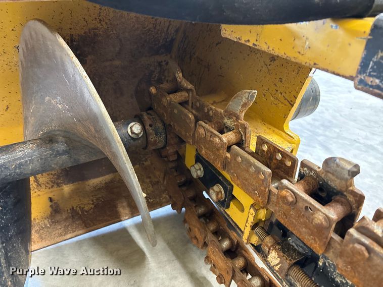 image for item FI1649 2023 Vermeer STR48 compact utility loader trencher