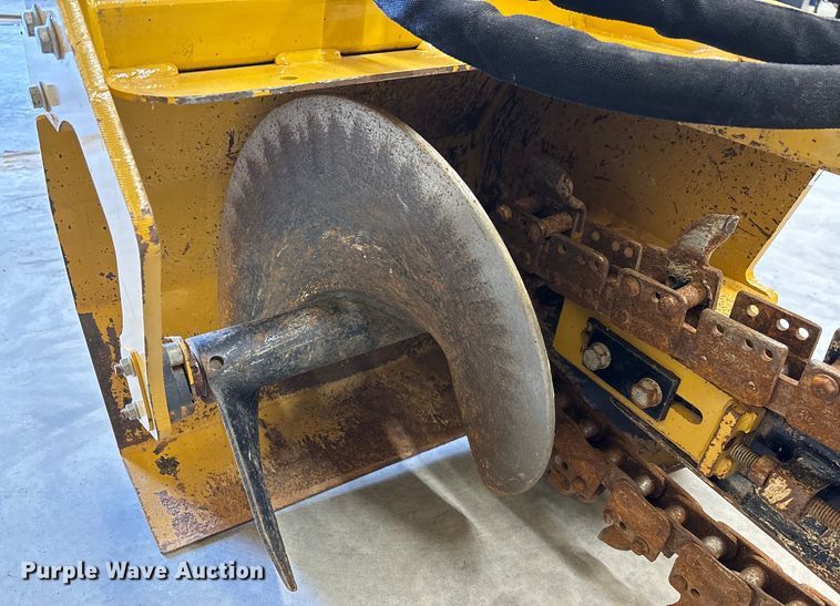 image for item FI1649 2023 Vermeer STR48 compact utility loader trencher