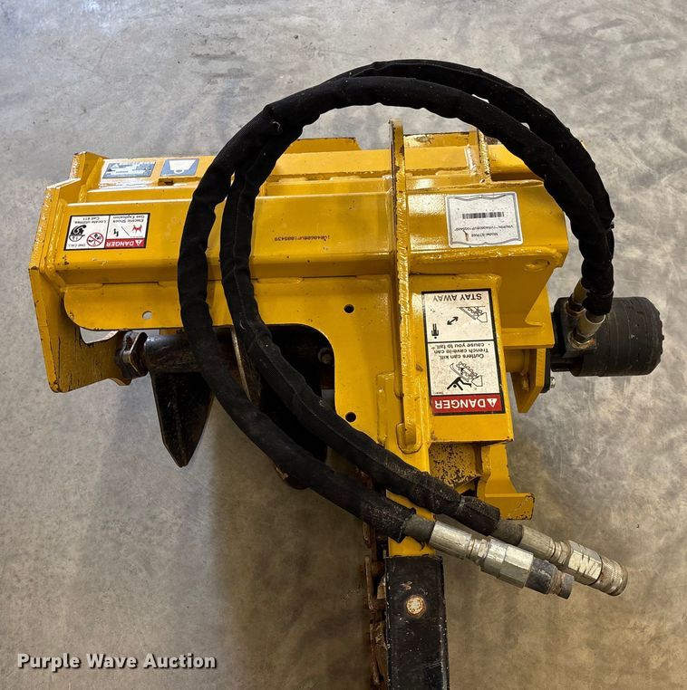 image for item FI1649 2023 Vermeer STR48 compact utility loader trencher