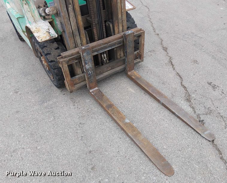 image for item FK0863 Mitsubishi FG25 forklift