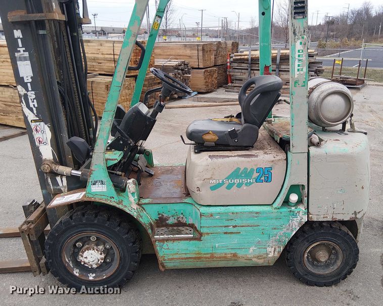 image for item FK0863 Mitsubishi FG25 forklift
