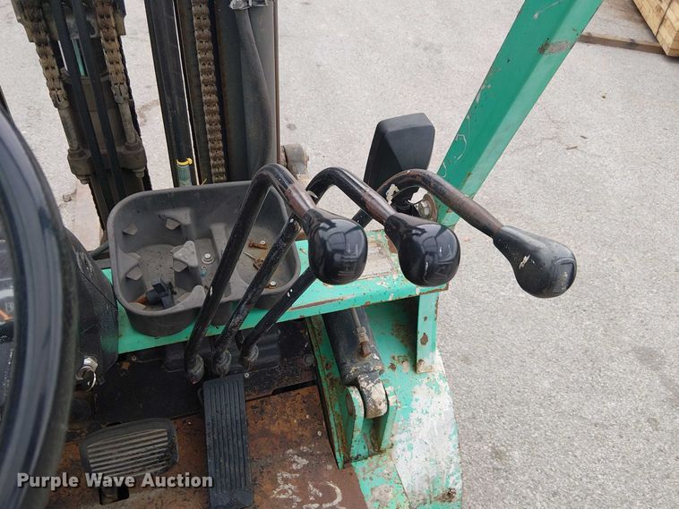 image for item FK0863 Mitsubishi FG25 forklift