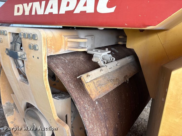 image for item FK1134 Dynapac CC422HF double drum vibratory roller