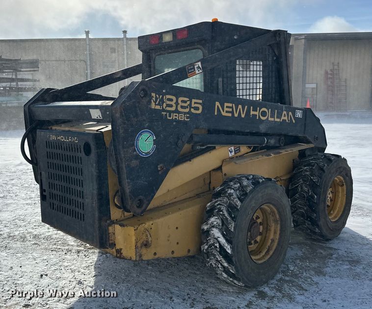 image for item FK1516 1995 New Holland LX885 skid steer loader