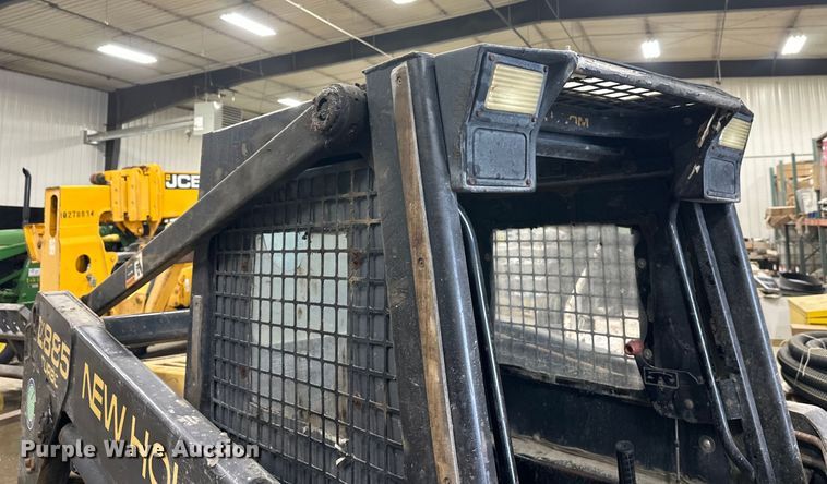 image for item FK1516 1995 New Holland LX885 skid steer loader