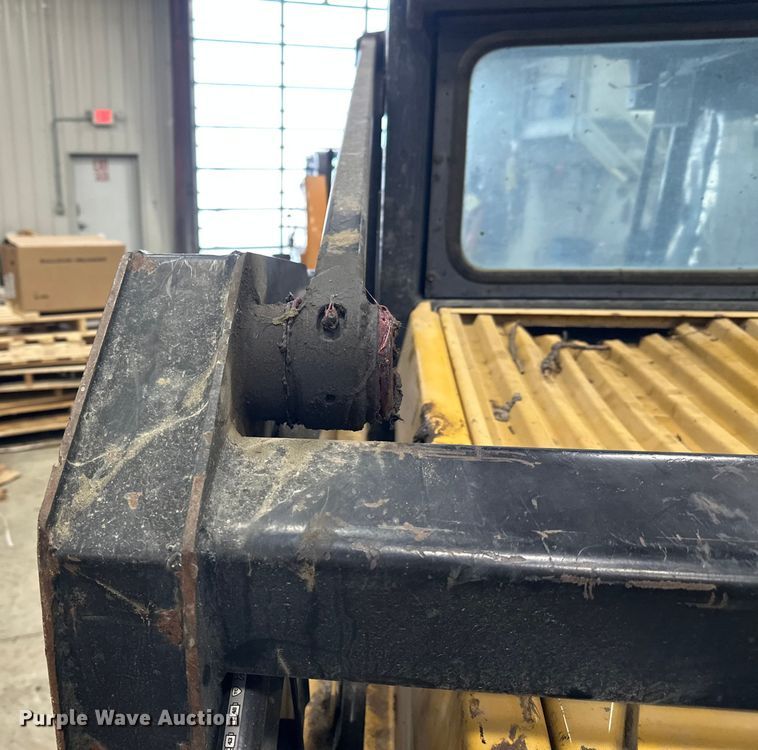 image for item FK1516 1995 New Holland LX885 skid steer loader