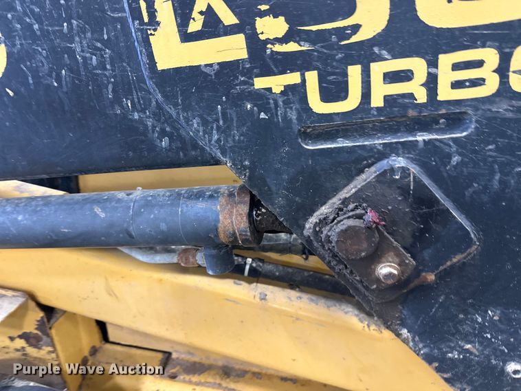 image for item FK1516 1995 New Holland LX885 skid steer loader