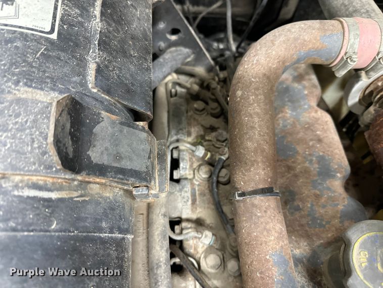 image for item FK1516 1995 New Holland LX885 skid steer loader