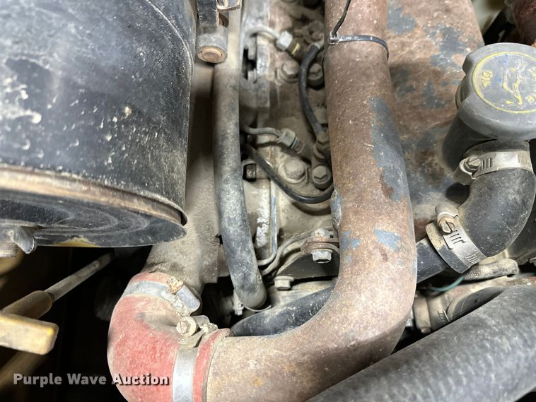 image for item FK1516 1995 New Holland LX885 skid steer loader