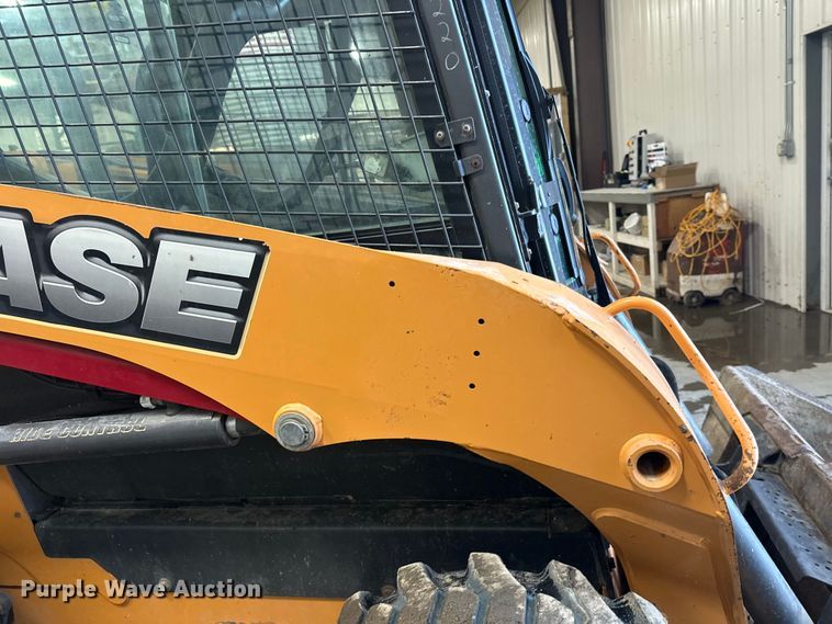 image for item FK1517 2014 Case SR220 skid steer loader