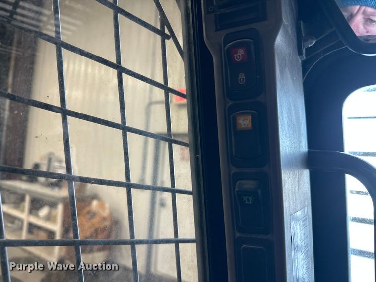 image for item FK1517 2014 Case SR220 skid steer loader