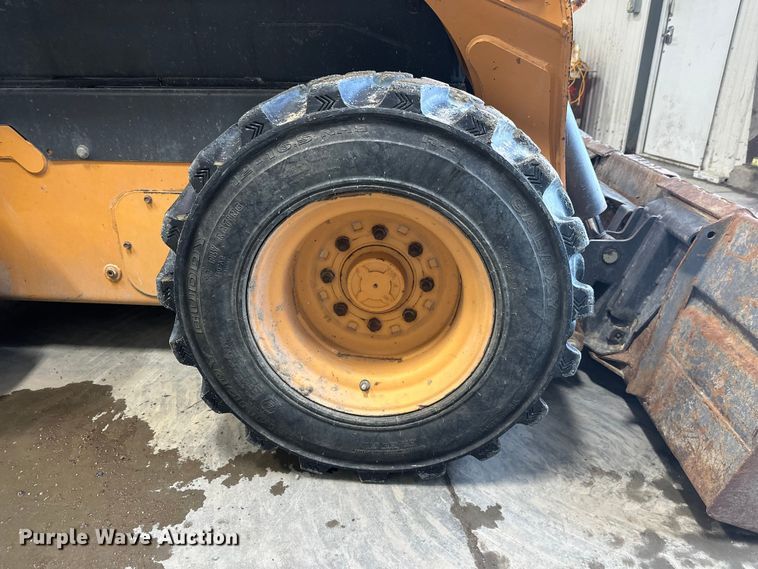 image for item FK1517 2014 Case SR220 skid steer loader