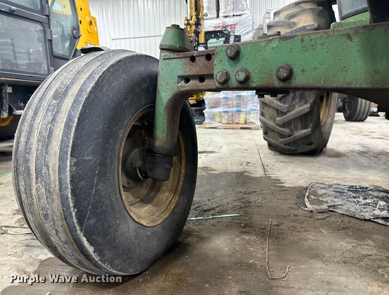 image for item FK1519 1973 John Deere 4230 tractor